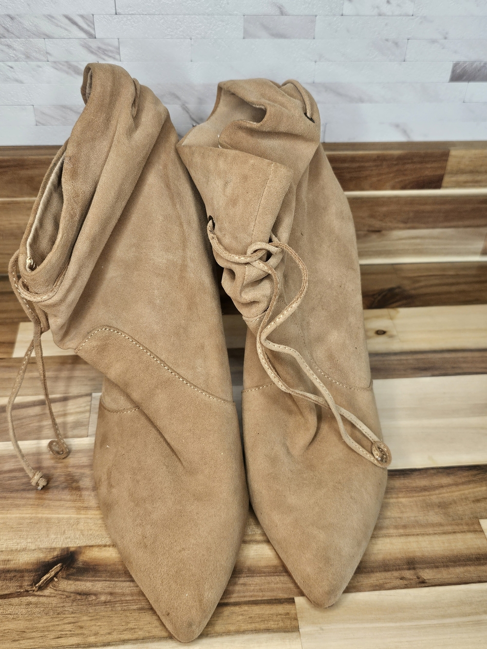 Tahari Tan Suede Pointed-Toe Ankle Booties S6